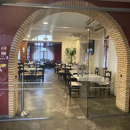 Hostal El Botero 蒙雷阿尔-德尔坎波 外观 照片