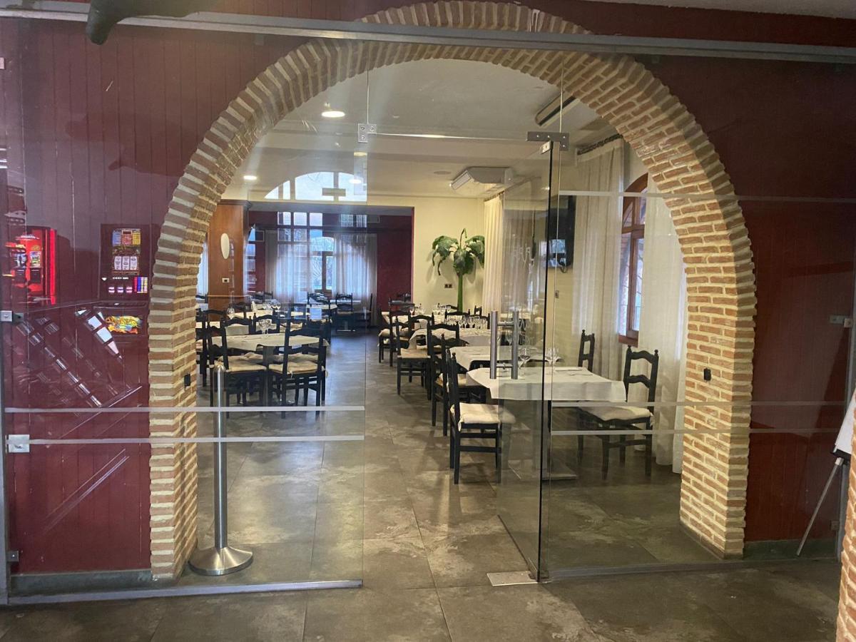 Hostal El Botero 蒙雷阿尔-德尔坎波 外观 照片