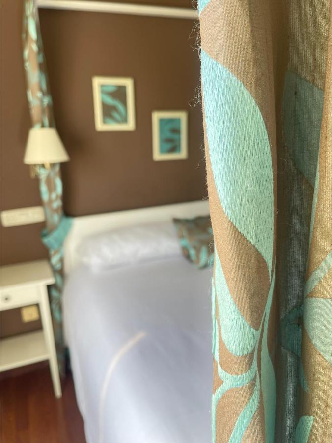 Hostal El Botero 蒙雷阿尔-德尔坎波 外观 照片